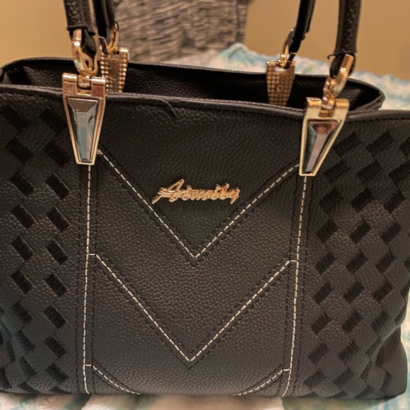 Black purse like new - Picture 2 of 5